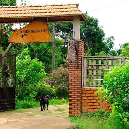 Plei Homestay & Cafe Pleiku Zewnętrze zdjęcie